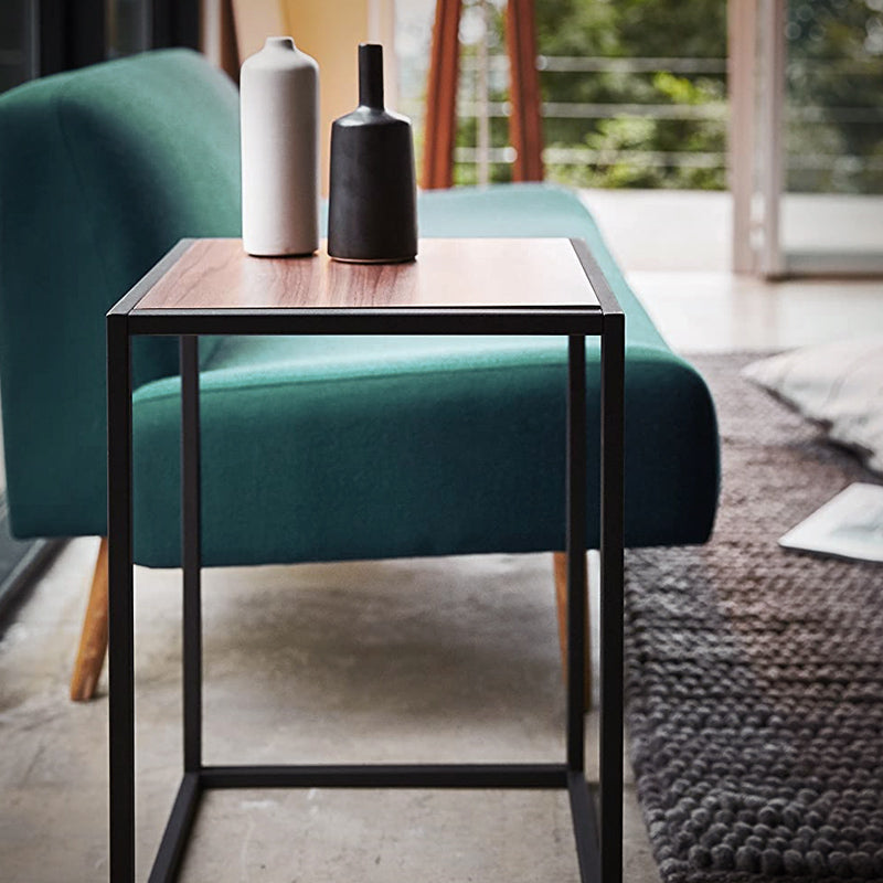 Mesa adicional cuadrada metal negro y madera nogal Yamazaki
